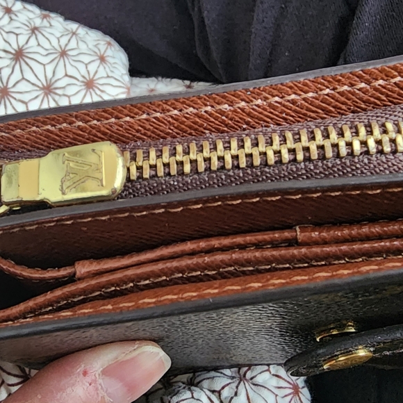 Louis Vuitton compact zipped wallet - Picture 11 of 12